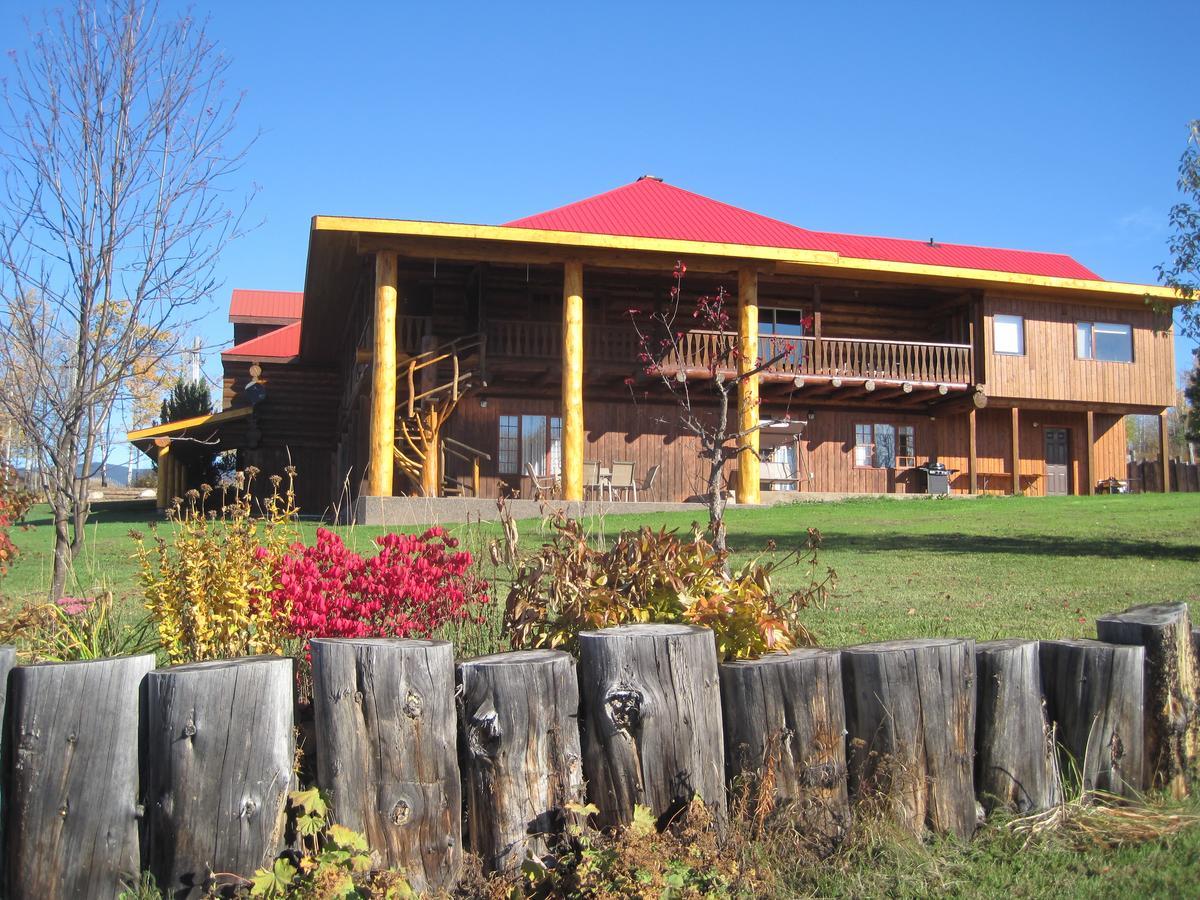 Smithers Driftwood Lodge Экстерьер фото