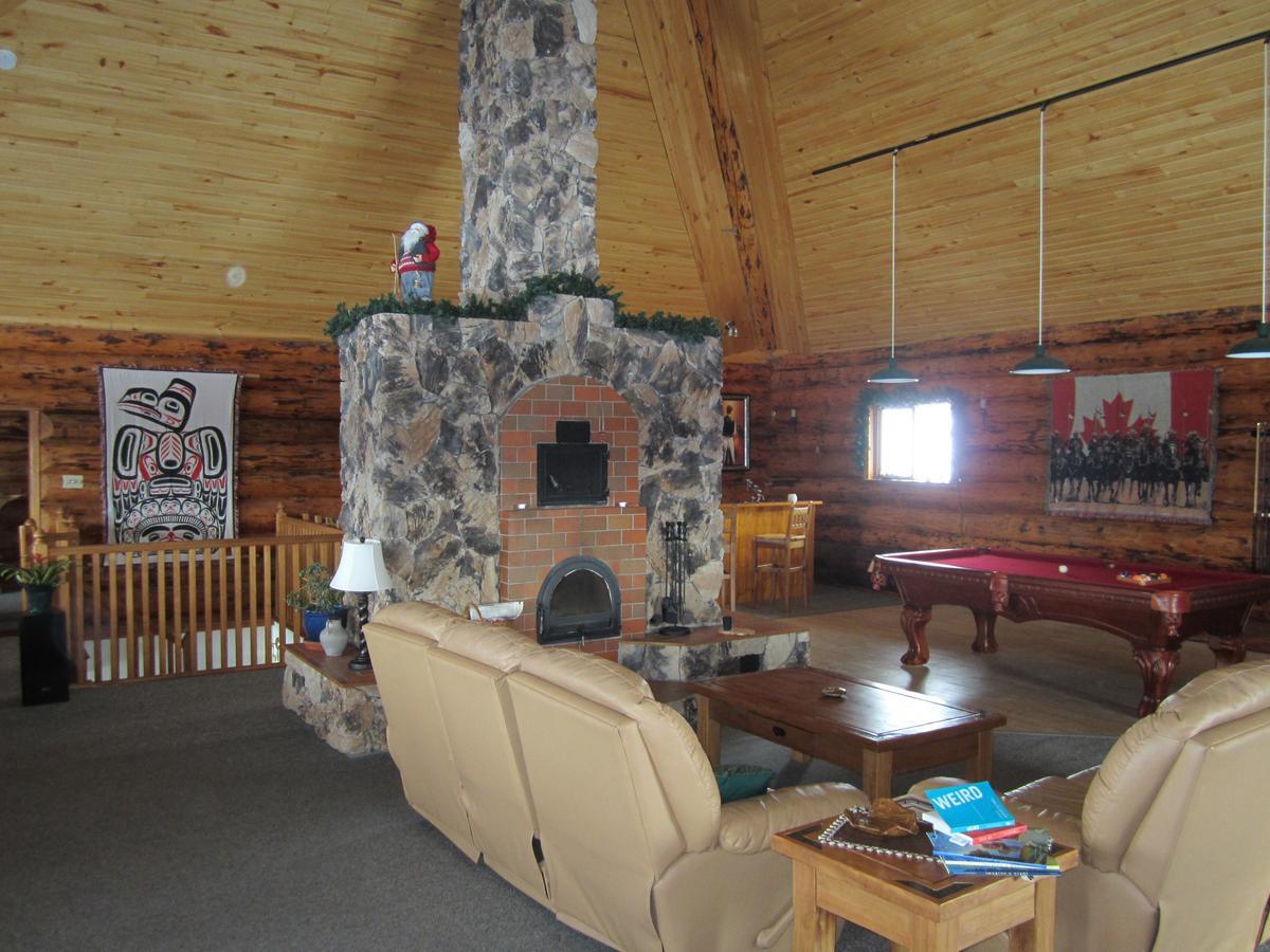 Smithers Driftwood Lodge Экстерьер фото
