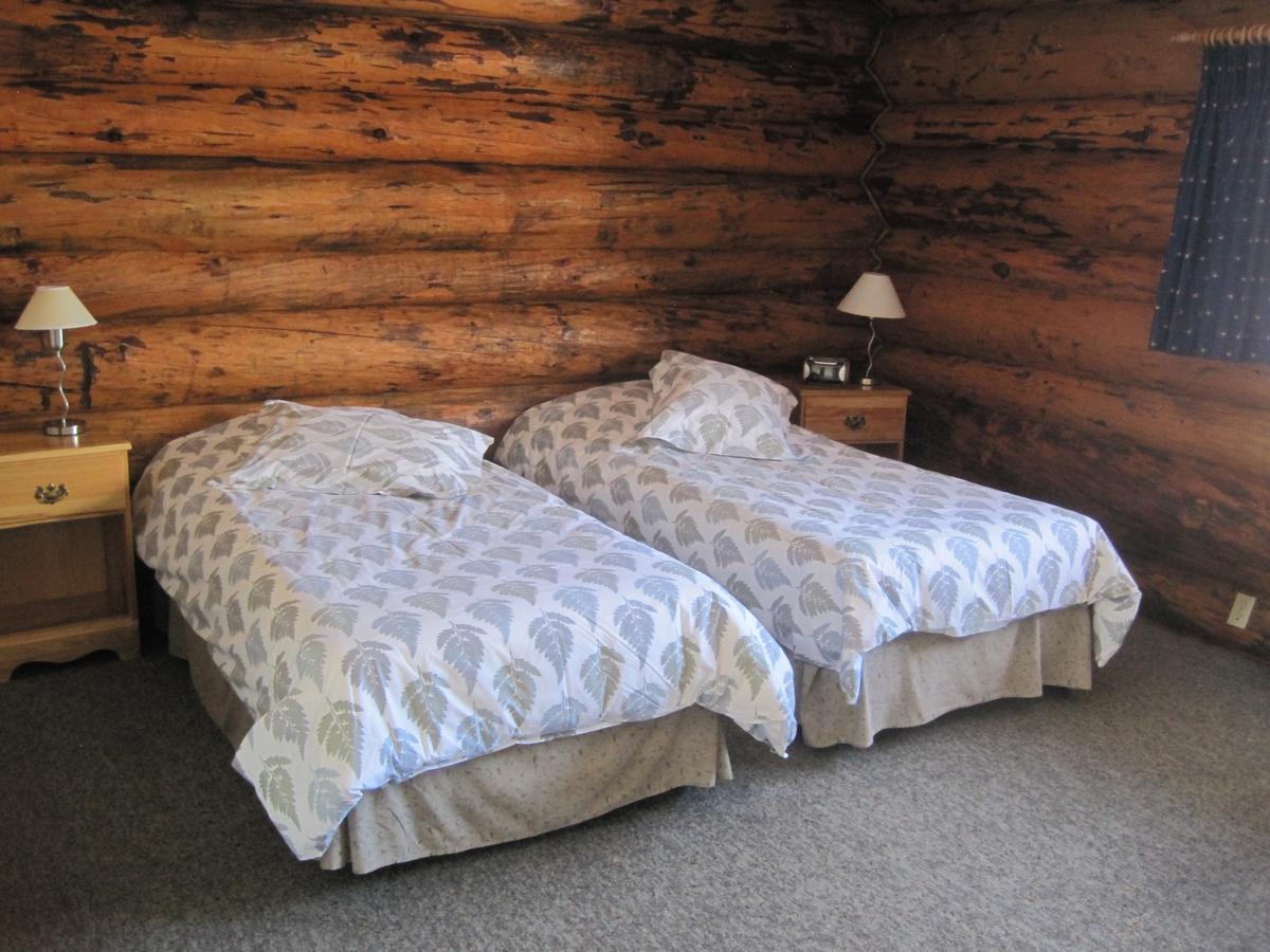Smithers Driftwood Lodge Экстерьер фото